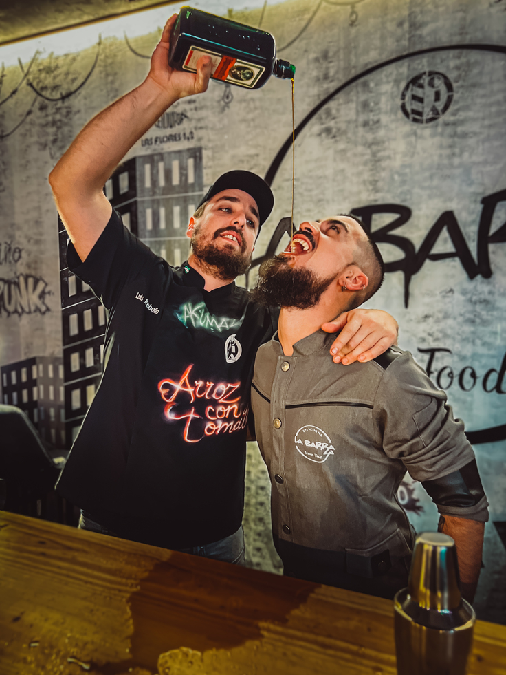 Empleados de No Ni Na La Barra